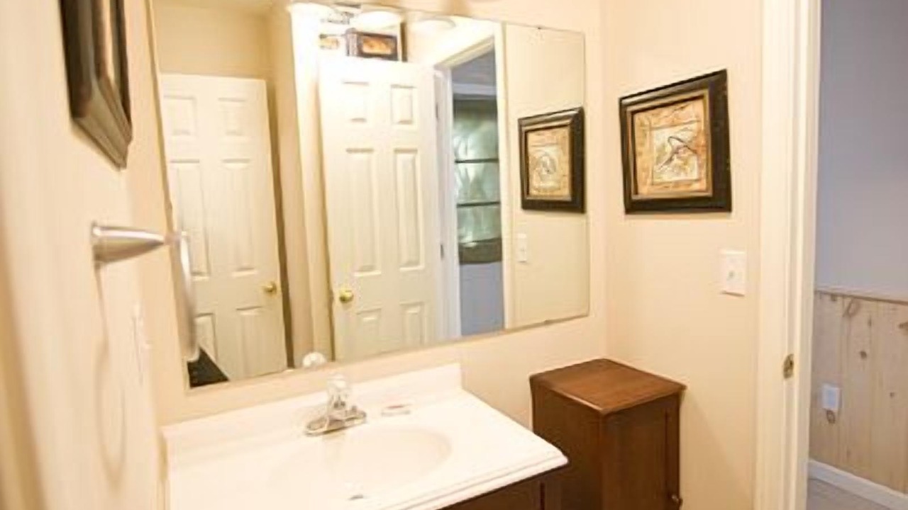 Photo of Bathroom in Charter Hills