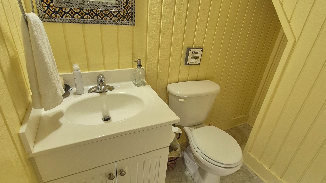 Photo of Bathroom in Duck
