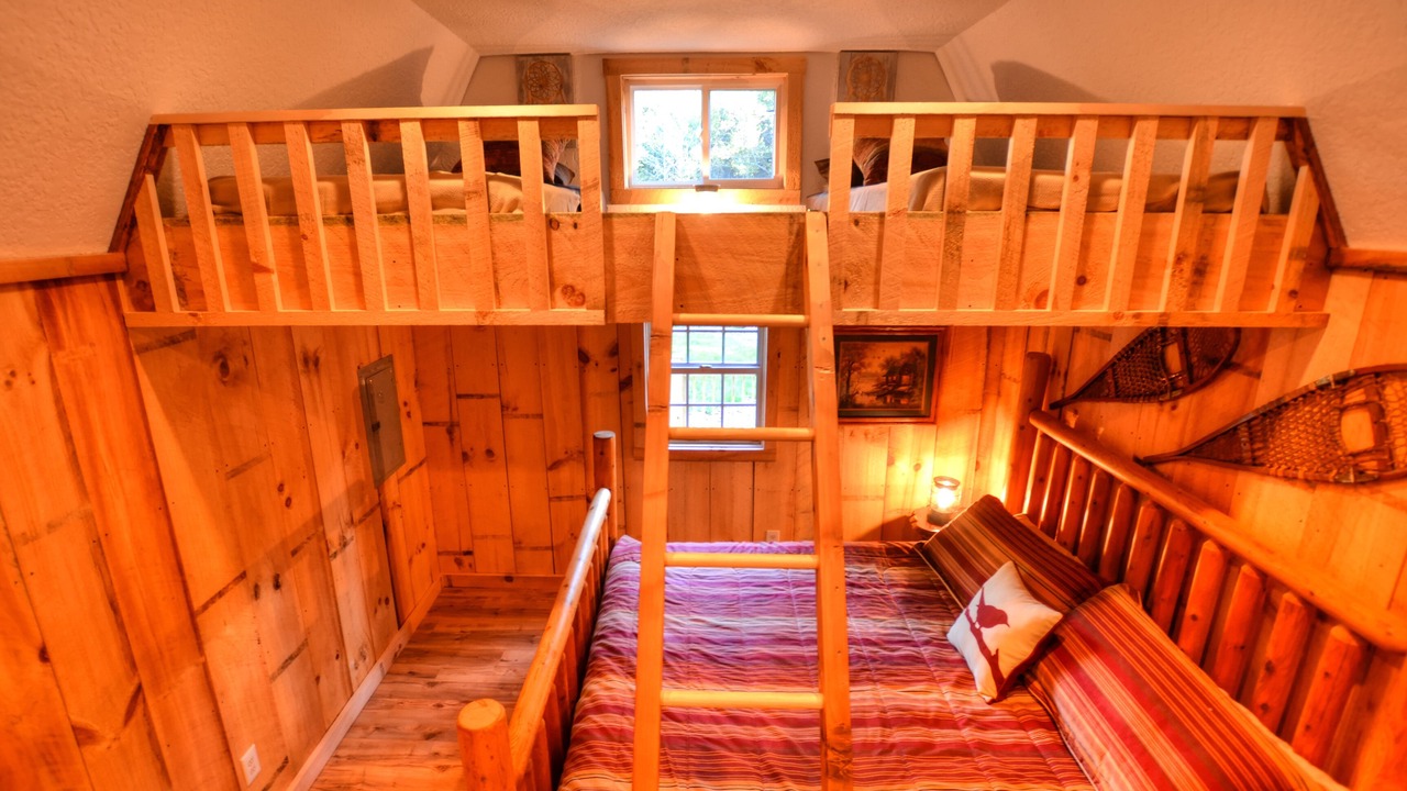 Photo of Bedroom in Almond