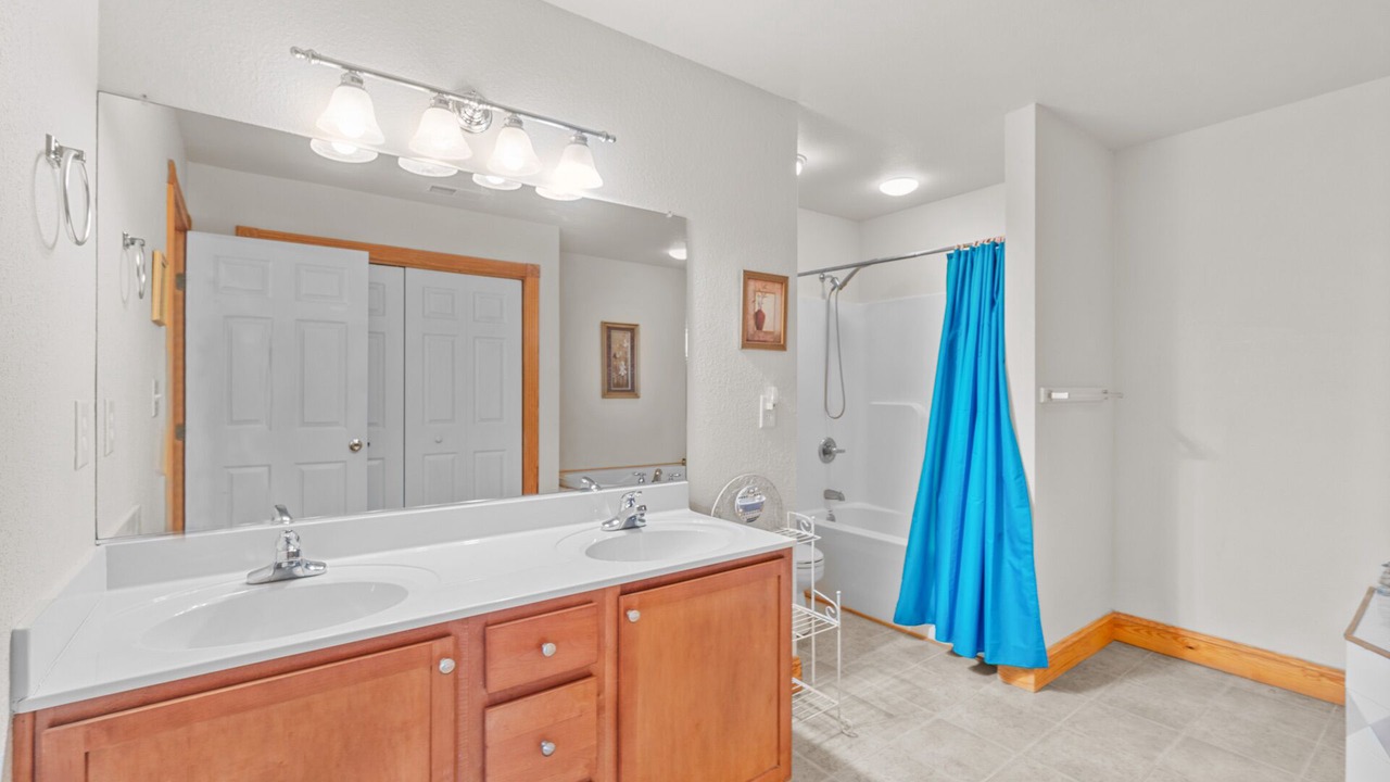 Photo of Bathroom in Salvo
