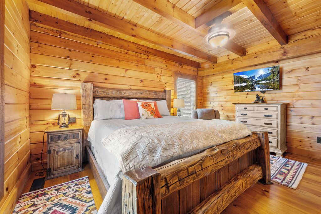 Photo of Bedroom in Bryson City