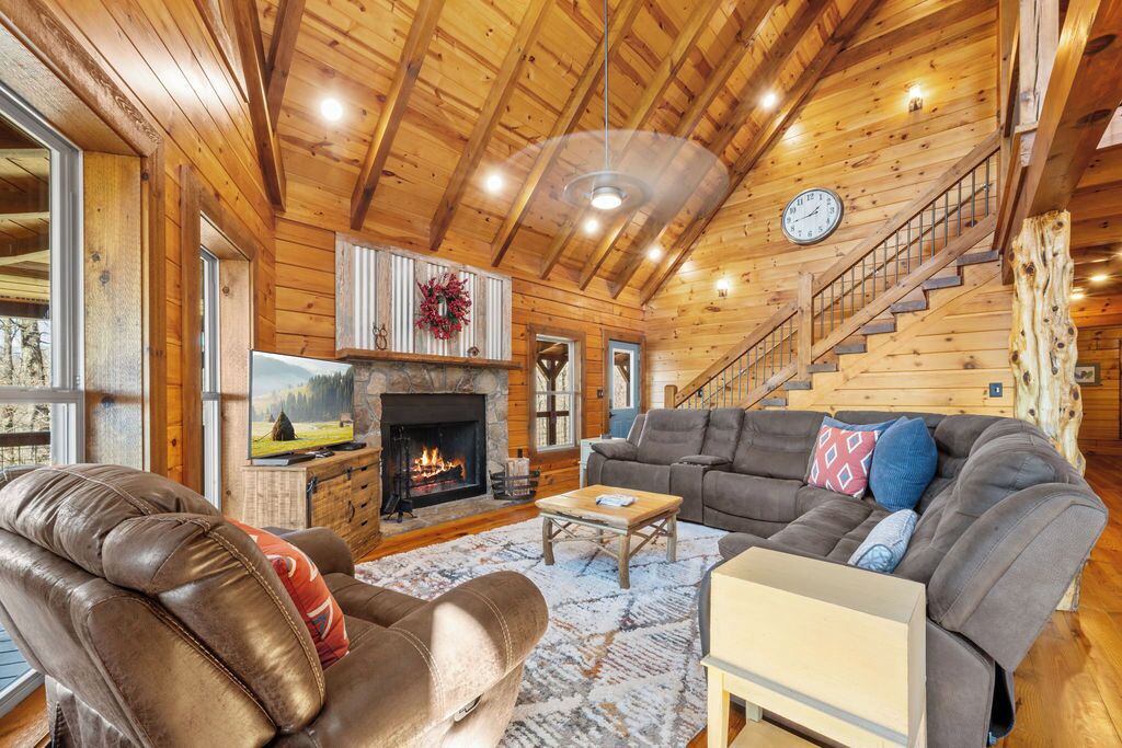 Photo of Livingroom in Bryson City