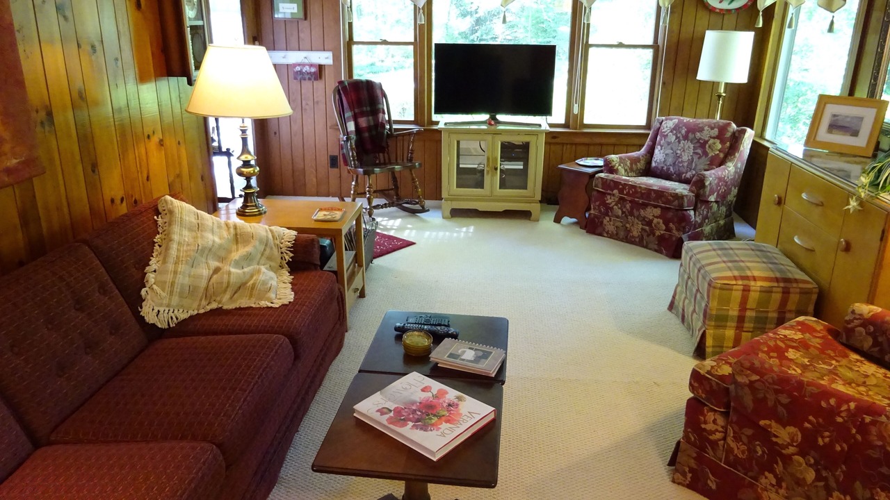 Photo of Livingroom in Hendersonville