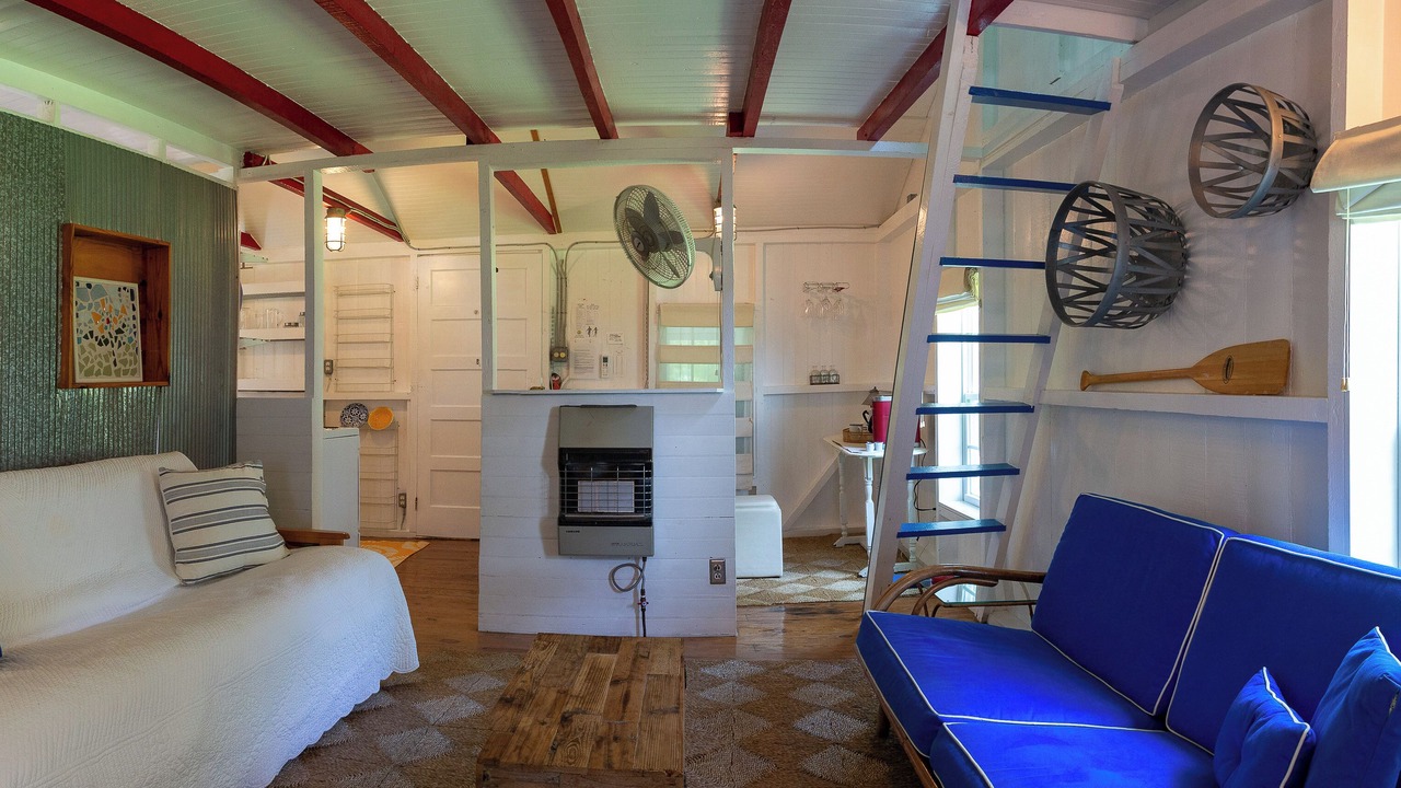 Photo of Livingroom in Minnesott Beach