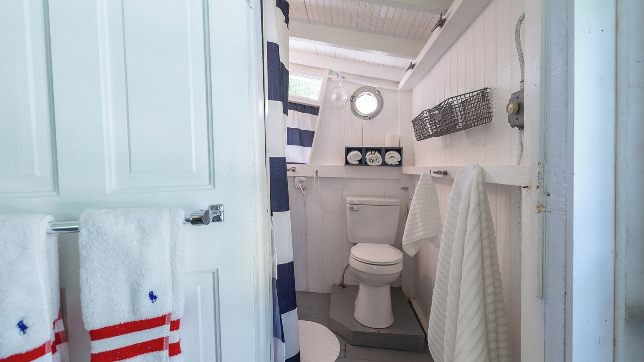 Photo of Bathroom in Minnesott Beach