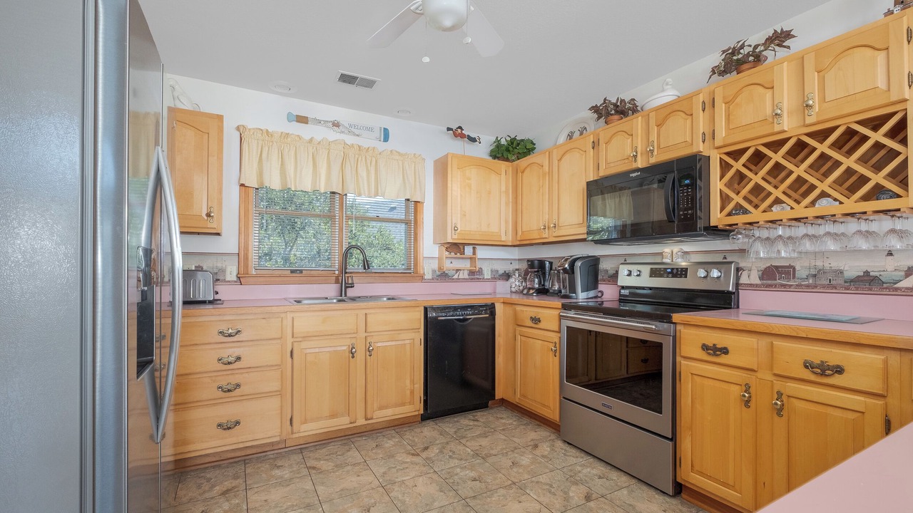 Photo of Kitchen in Monteray Shores