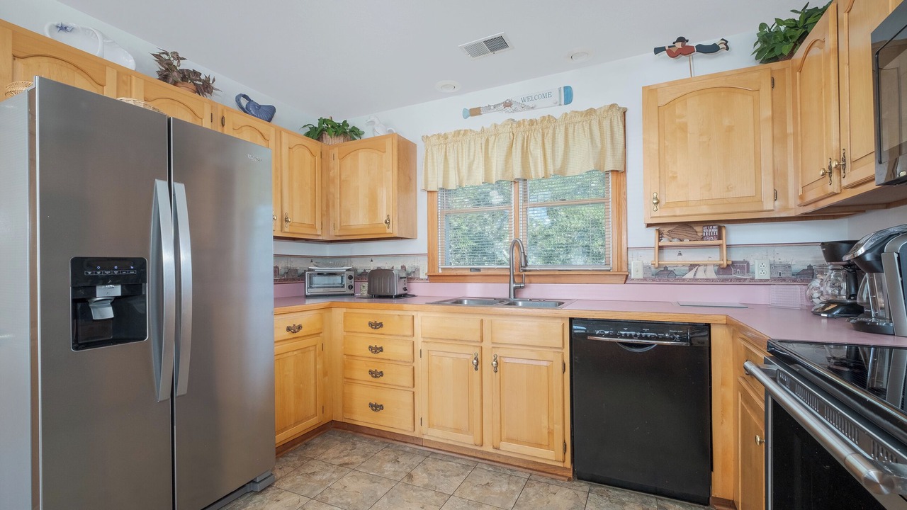 Photo of Kitchen in Monteray Shores