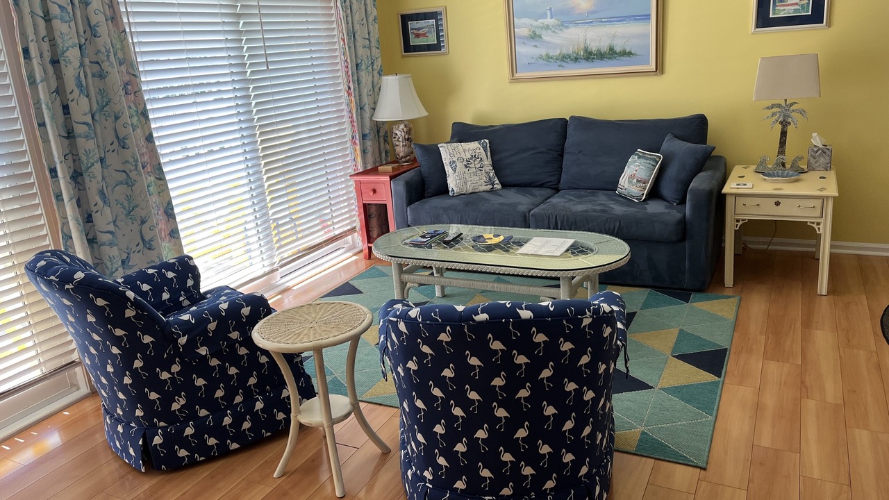 Photo of Livingroom in Emerald Isle