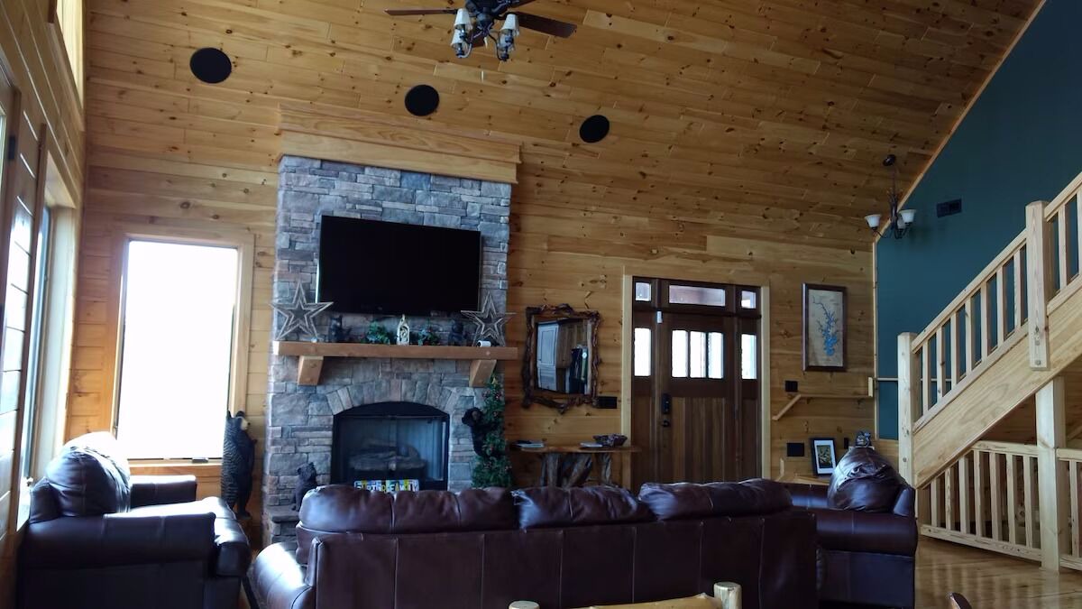 Photo of Livingroom in Lake Norman of Catawba