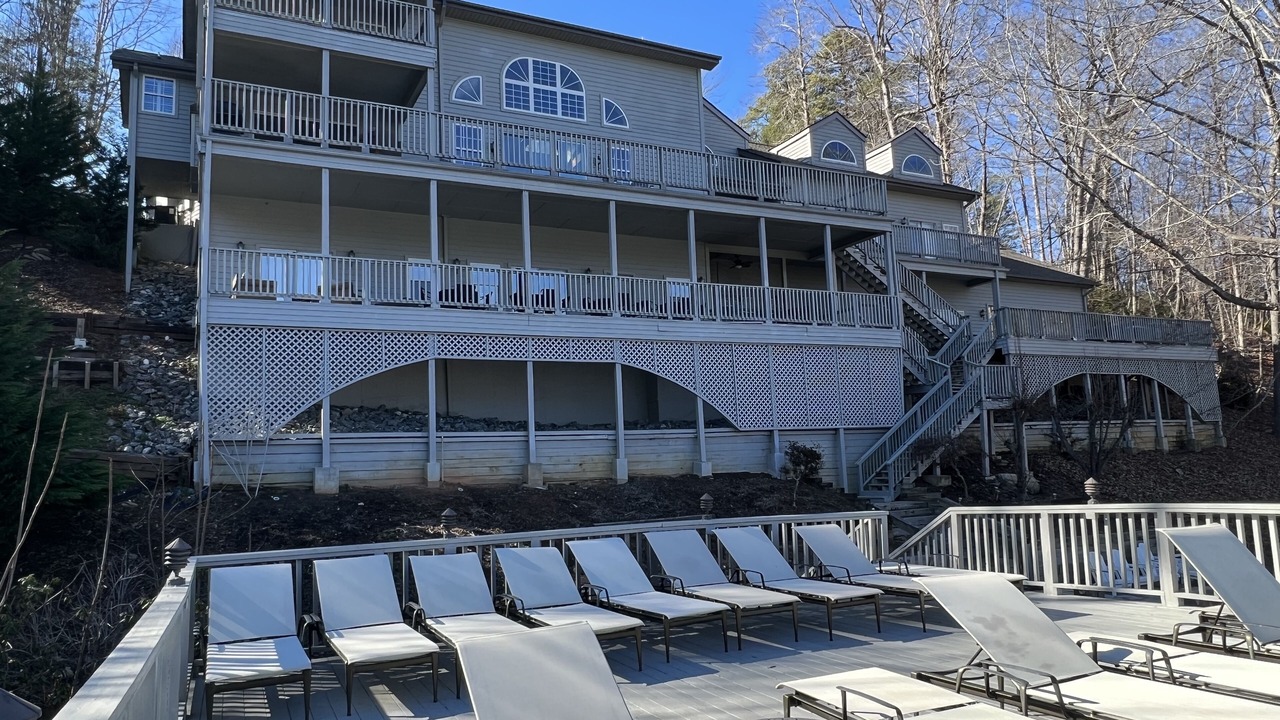 Photo of Patio Balcony in Lake Lure