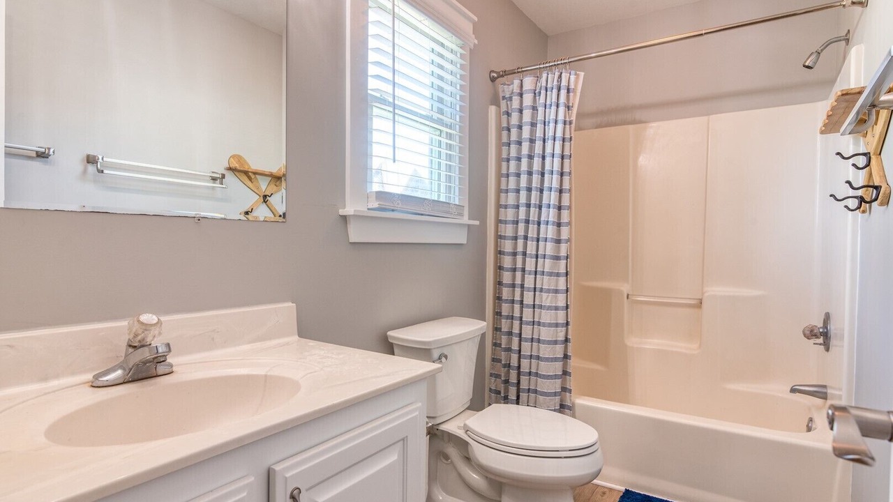 Photo of Bathroom in Nags Head
