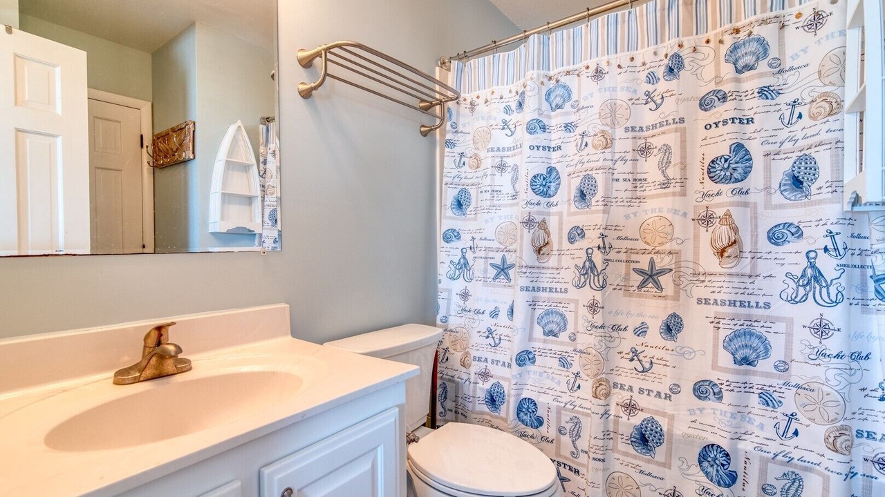 Photo of Bathroom in Nags Head