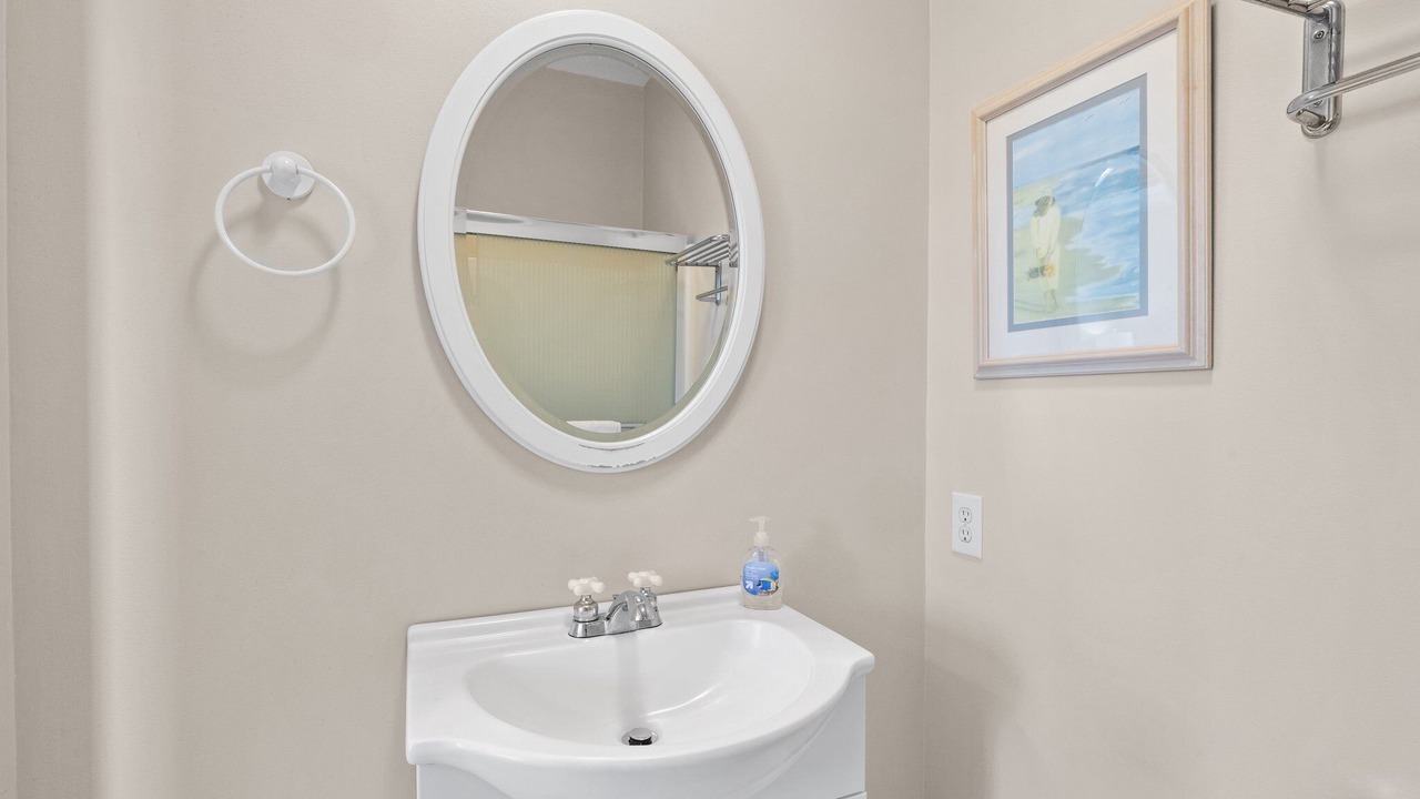 Photo of Bathroom in Emerald Isle