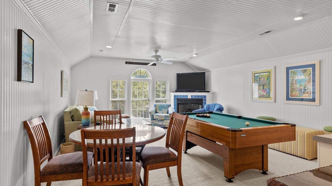 Photo of Bedroom in Emerald Isle