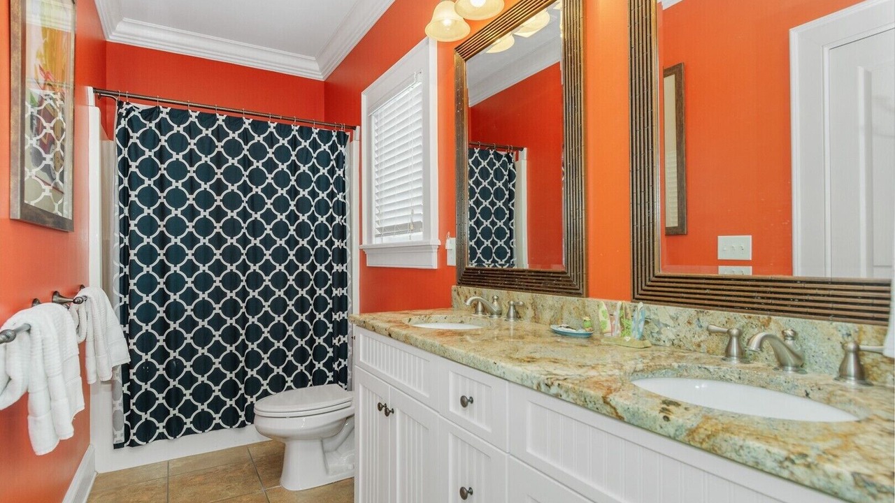 Photo of Bathroom in Emerald Isle