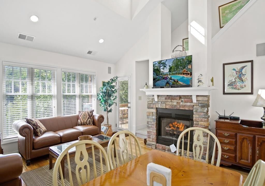 Photo of Livingroom in Foscoe