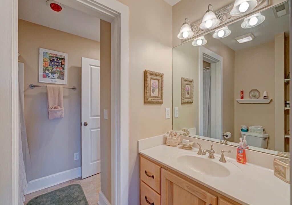 Photo of Bathroom in Foscoe