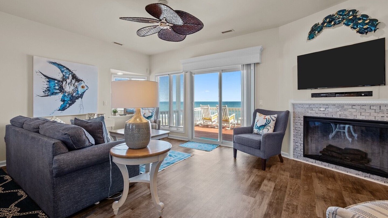 Photo of Livingroom in Emerald Isle