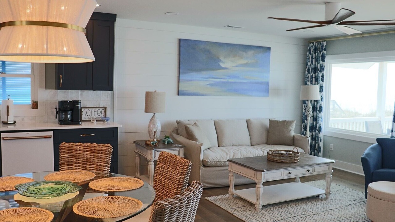 Photo of Livingroom in Emerald Isle