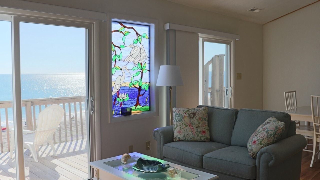 Photo of Livingroom in Emerald Isle