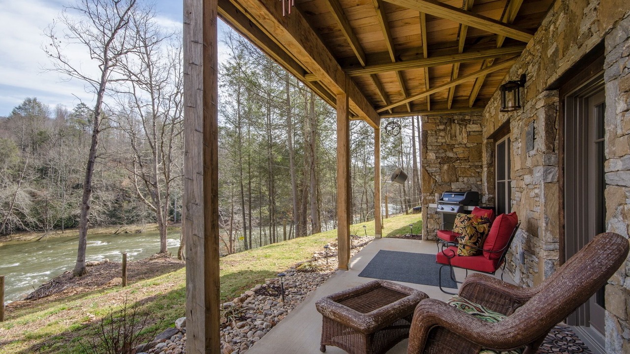 Photo of Patio Balcony in Waynesville