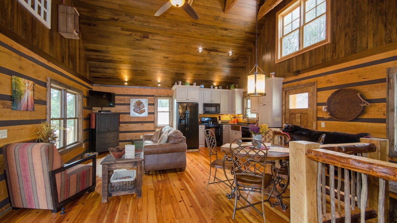 Photo of Livingroom in Waynesville