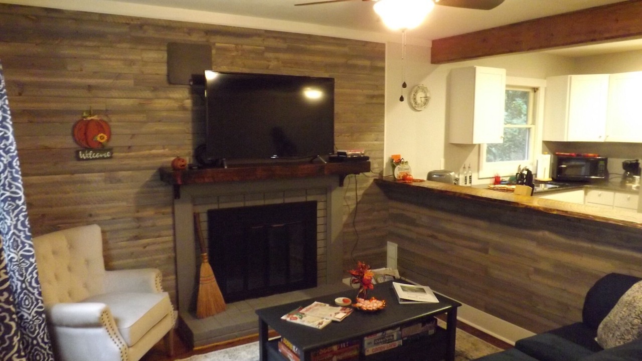 Photo of Livingroom in Lake Junaluska