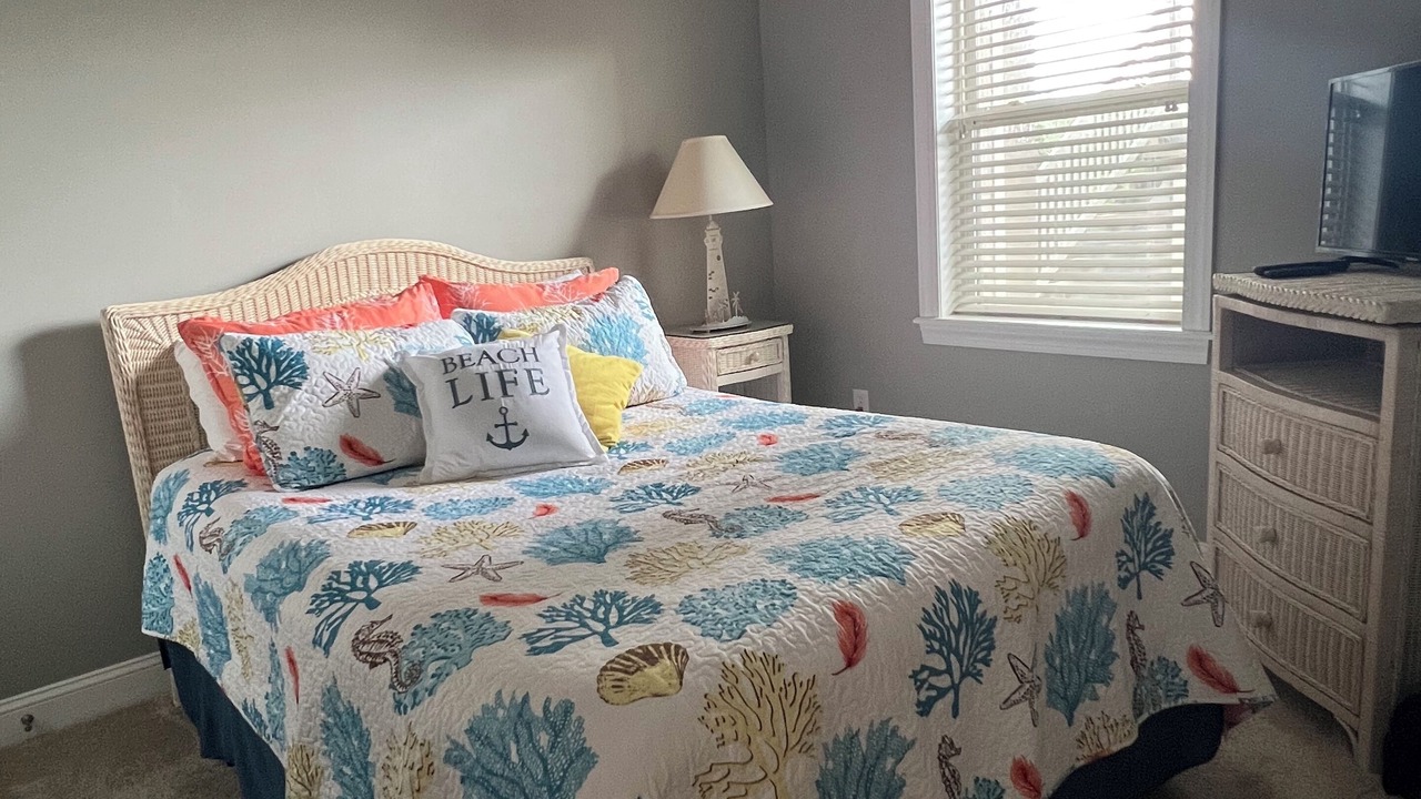 Photo of Bedroom in Indian Beach