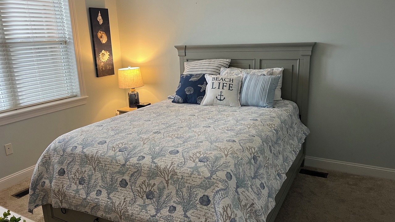 Photo of Bedroom in Indian Beach