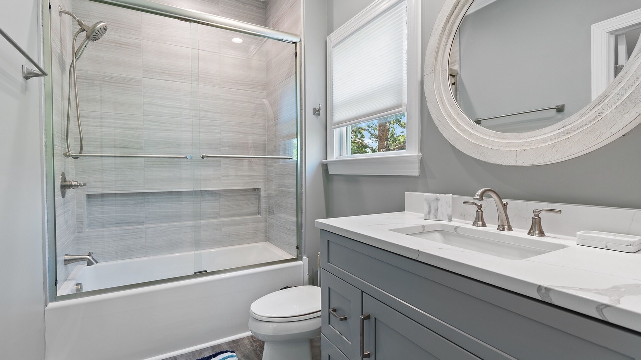 Photo of Bathroom in Holden Beach