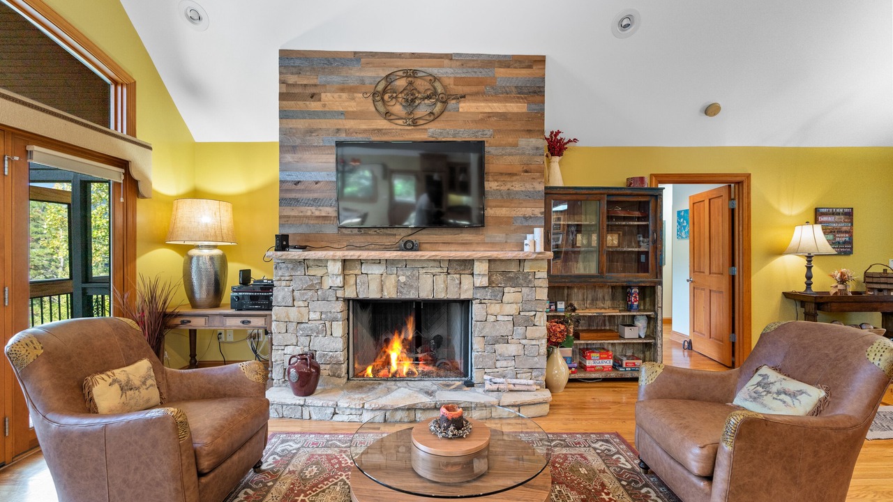 Photo of Livingroom in Lake Lure