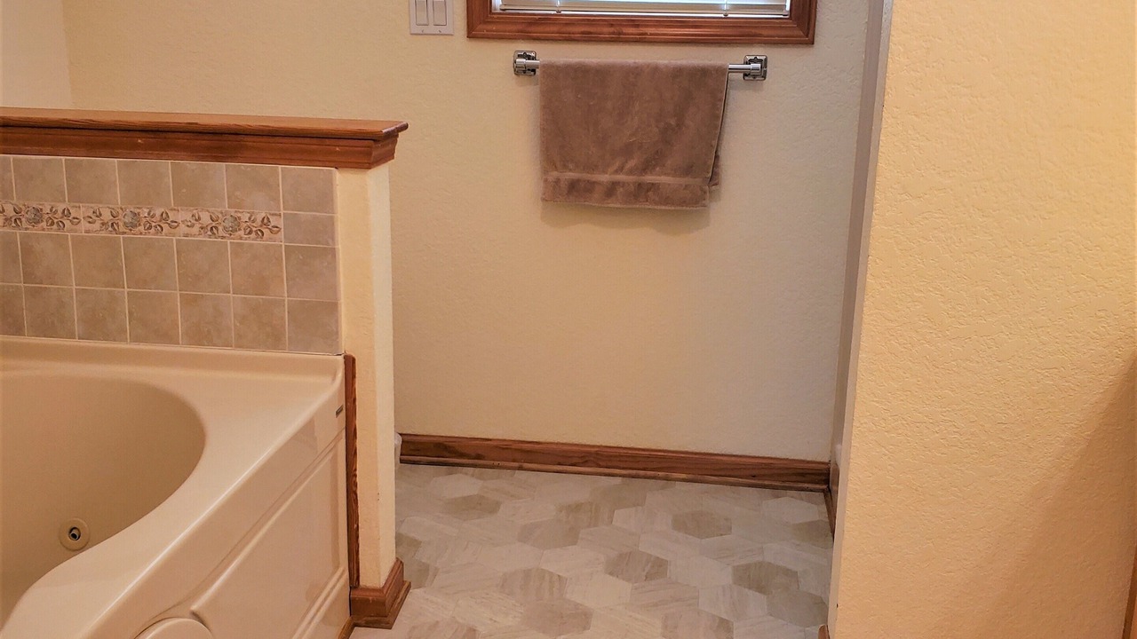 Photo of Bathroom in Whalehead Beach