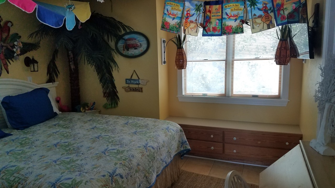 Photo of Bedroom in Corolla Light