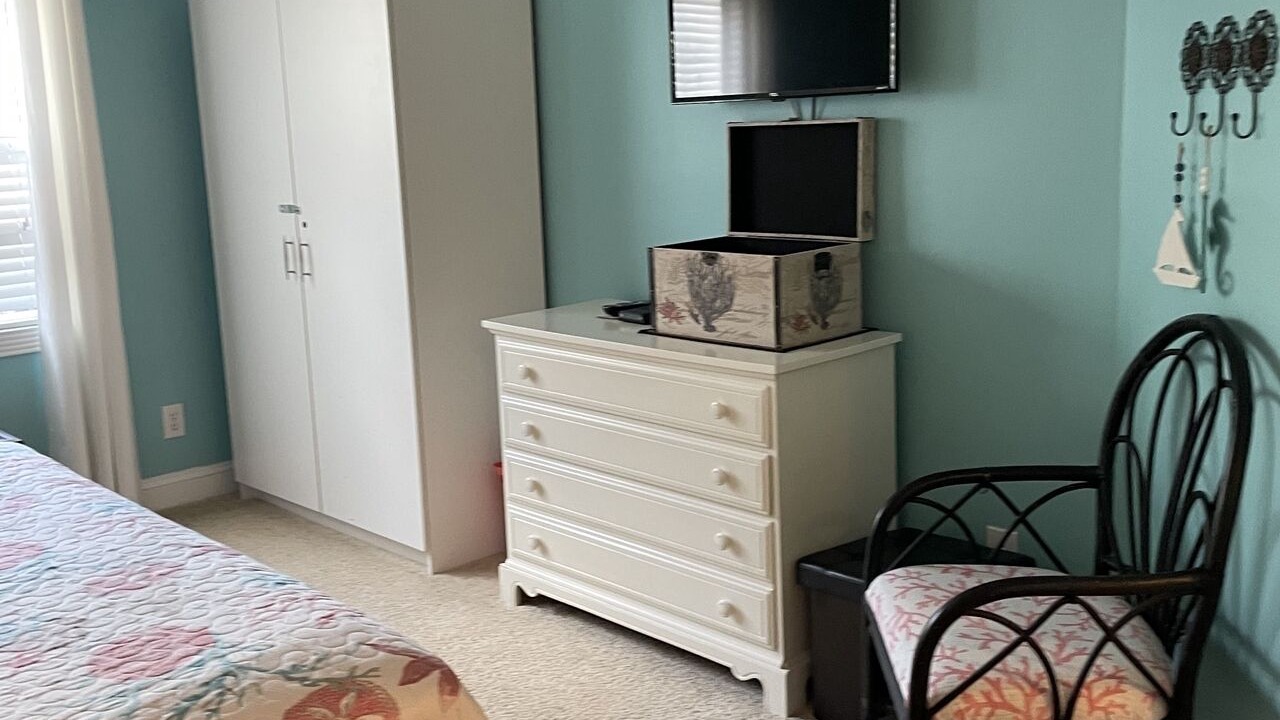Photo of Bedroom in Sunset Beach