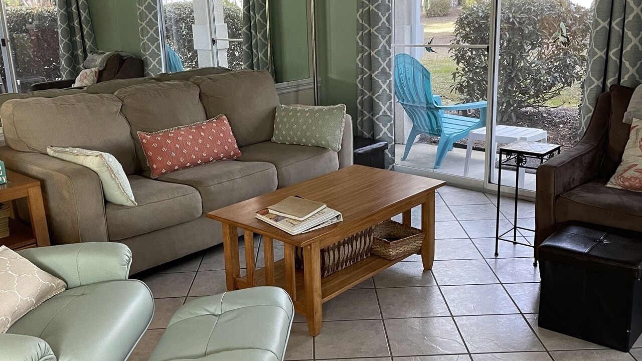 Photo of Livingroom in Sunset Beach