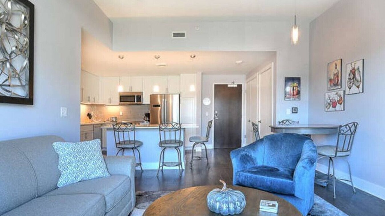 Photo of Livingroom in Downtown Asheville