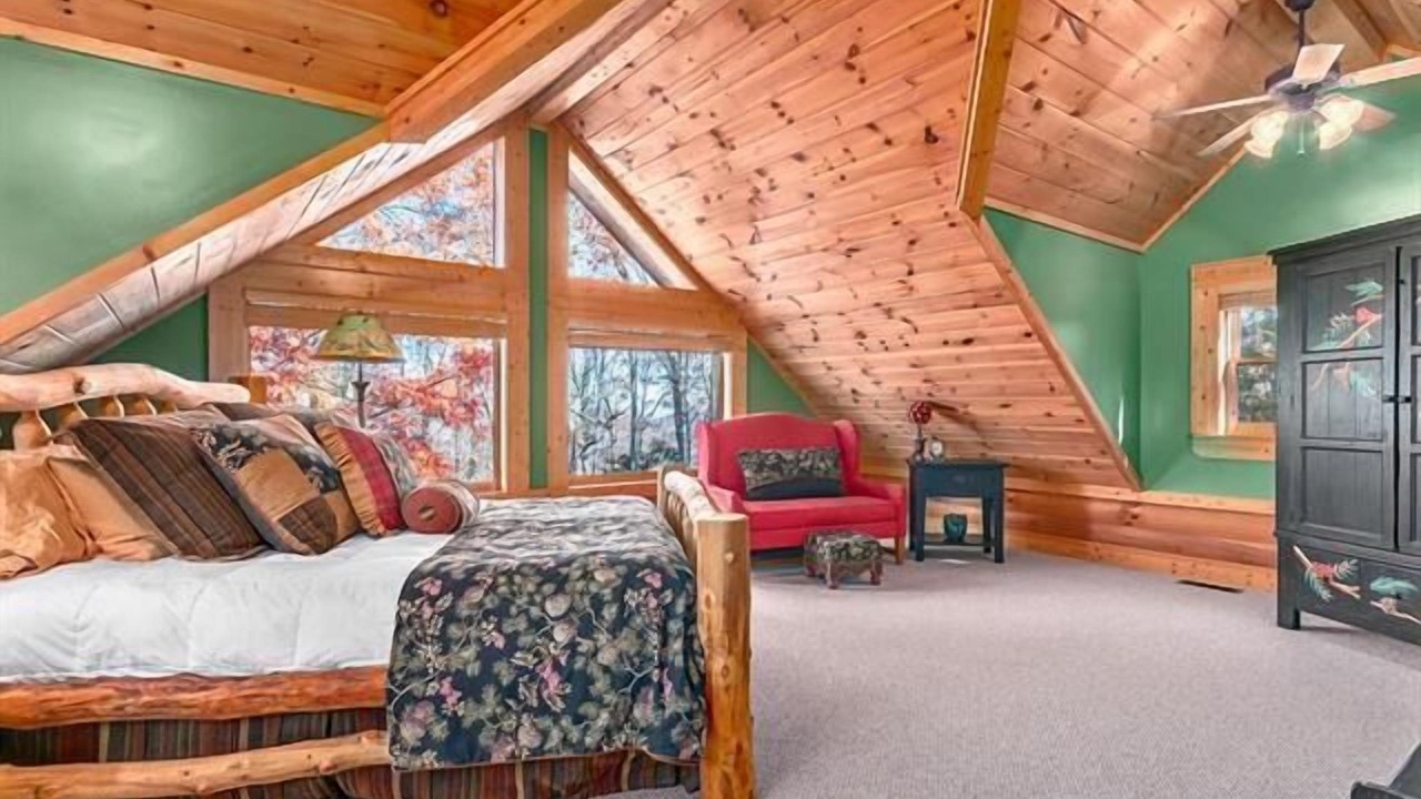 Photo of Bedroom in Waynesville