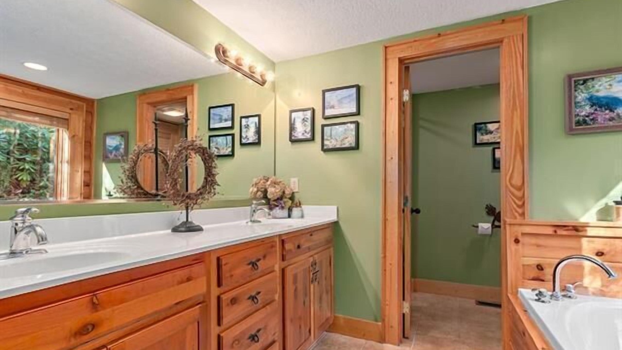 Photo of Bathroom in Waynesville