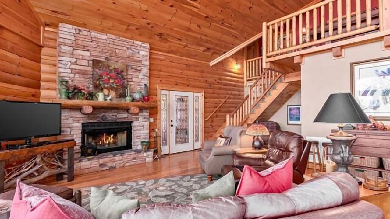 Photo of Livingroom in Waynesville