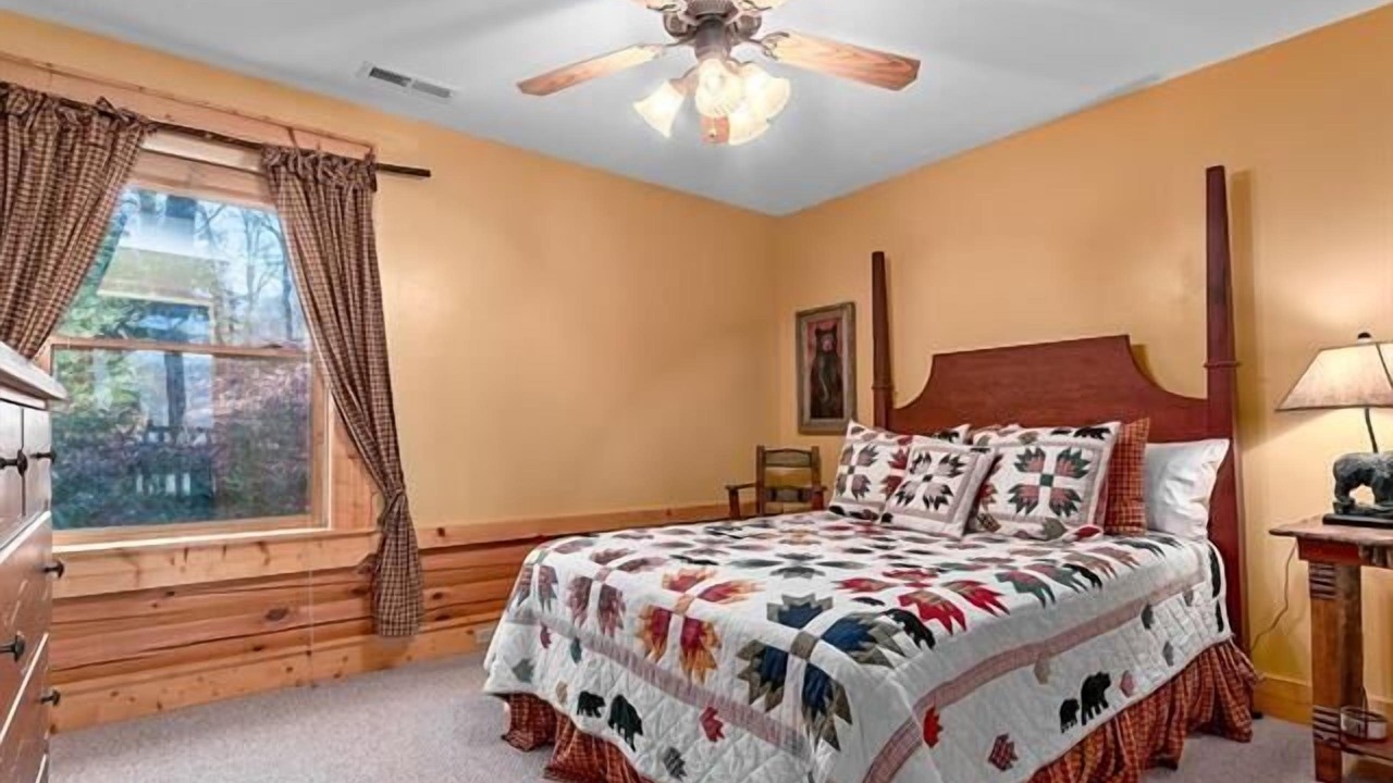 Photo of Bedroom in Waynesville