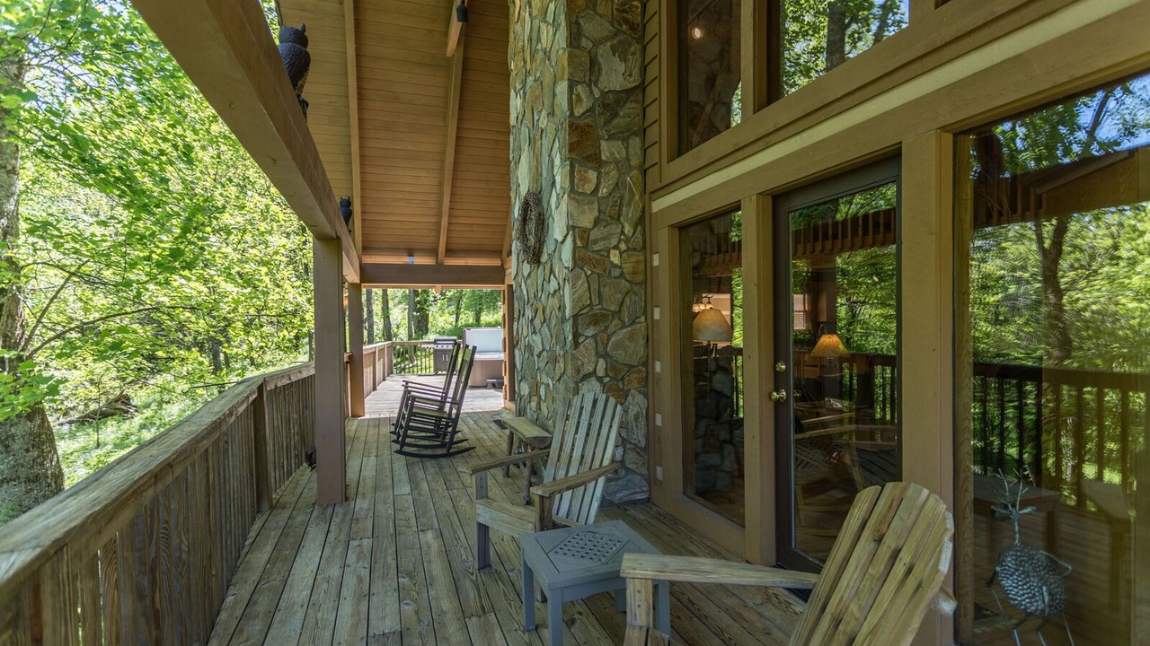 Photo of Patio Balcony in Sugar Grove