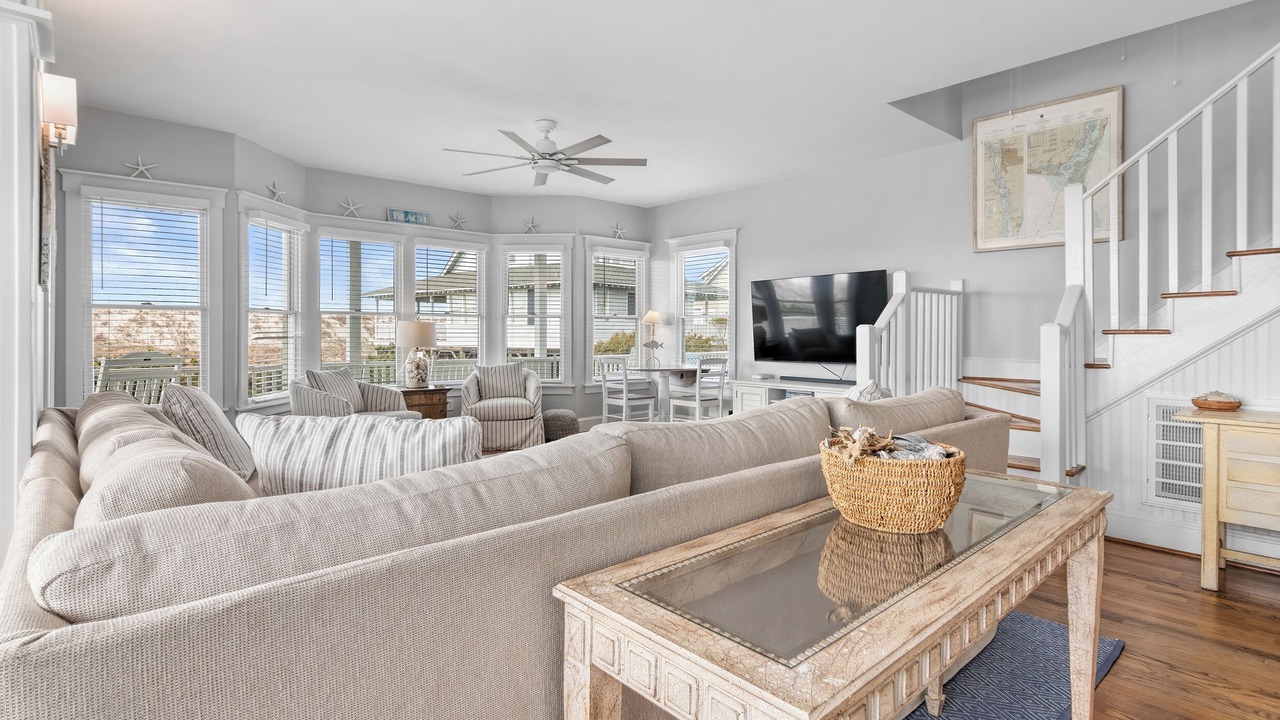 Photo of Livingroom in Flora's Bluff