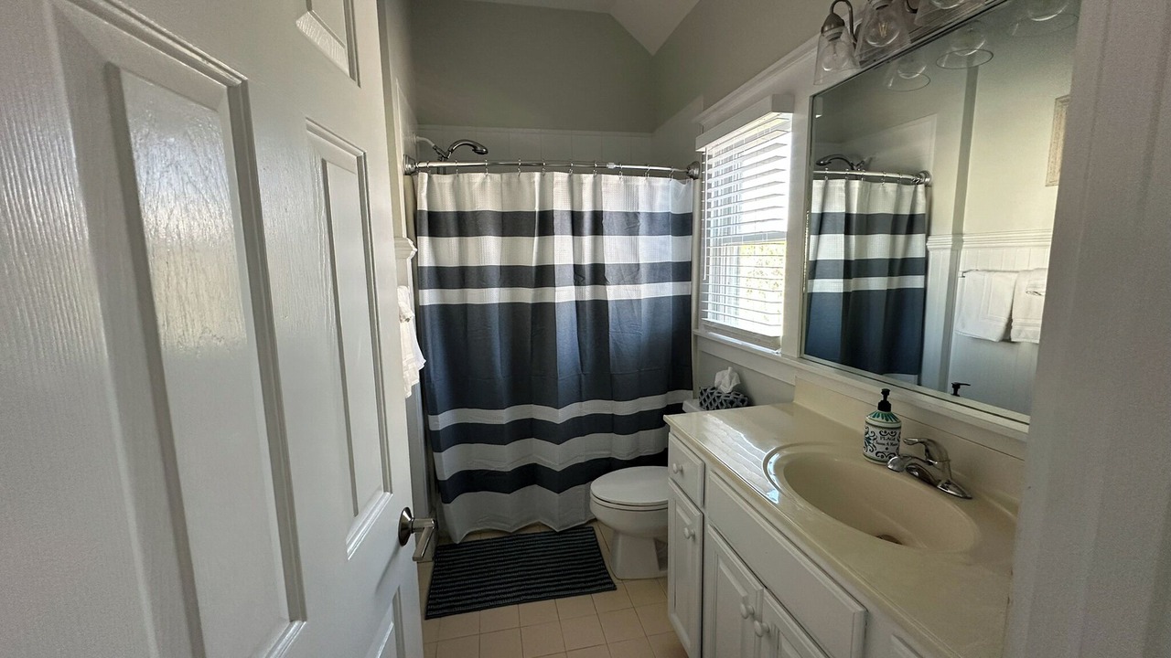 Photo of Bathroom in Flora's Bluff