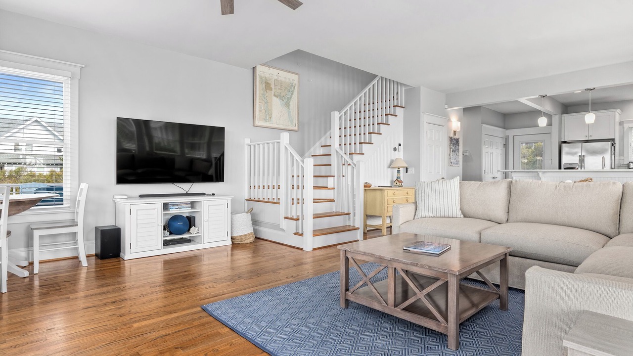 Photo of Livingroom in Flora's Bluff