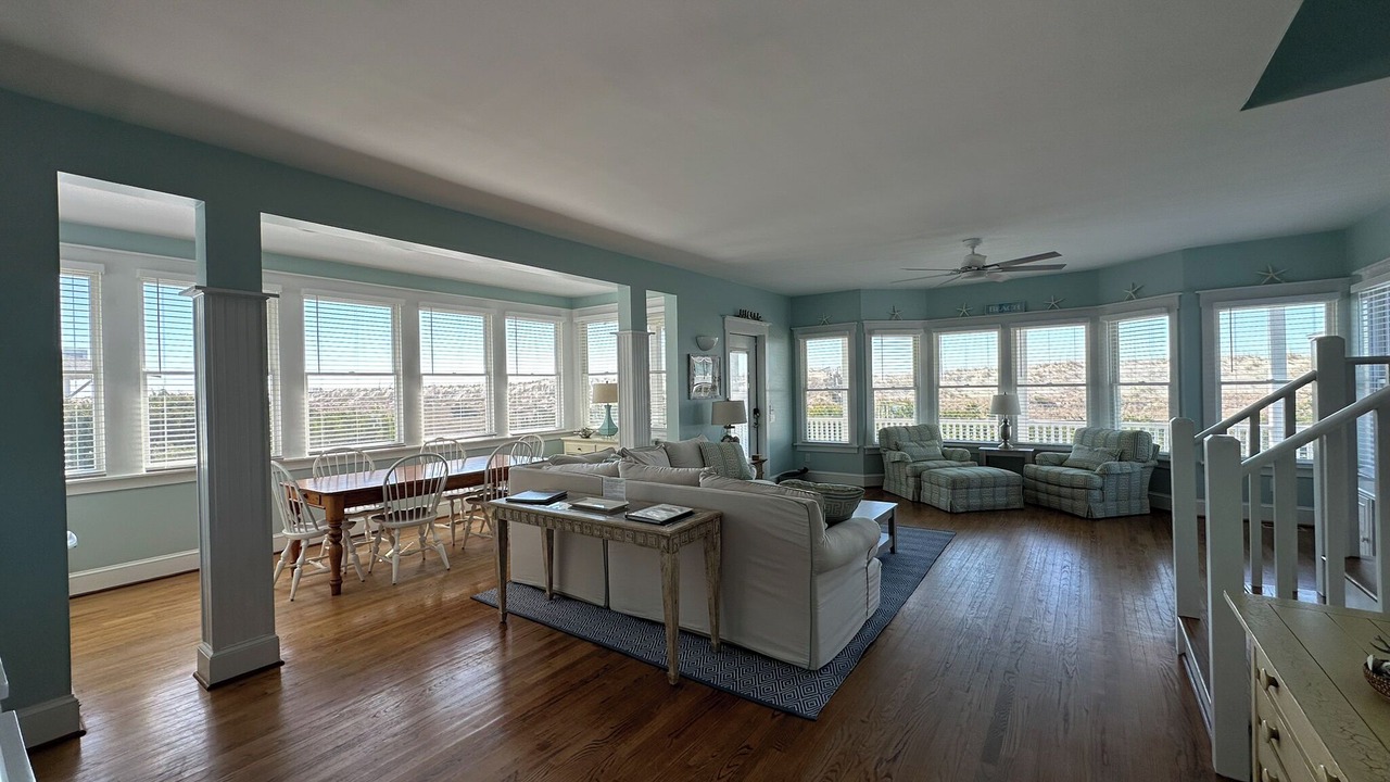 Photo of Livingroom in Flora's Bluff