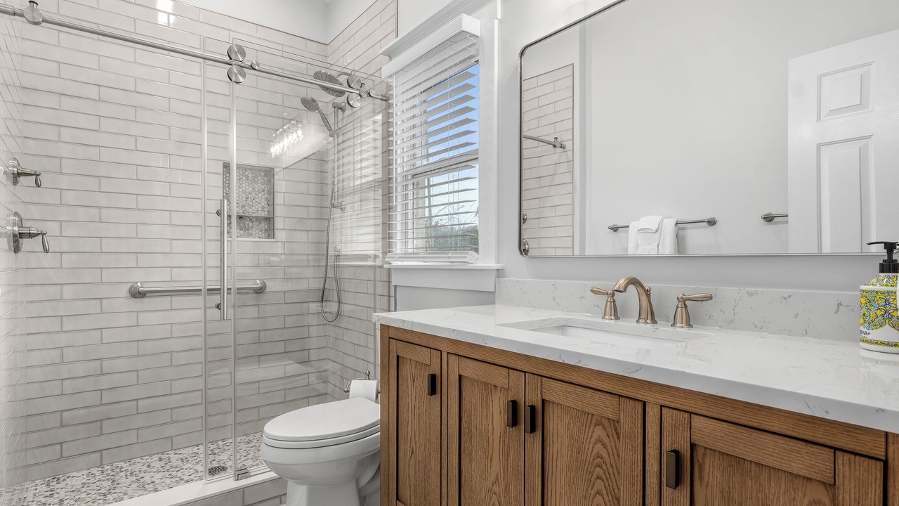 Photo of Bathroom in Flora's Bluff