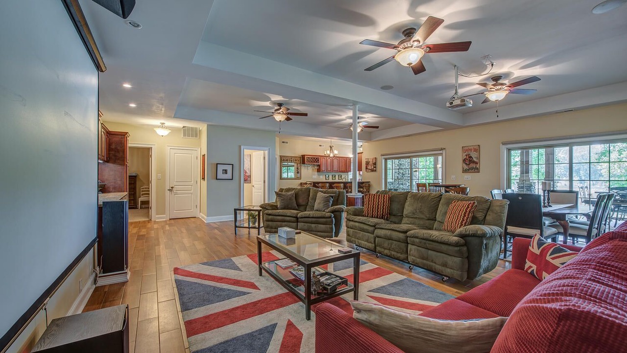 Photo of Livingroom in Belmont