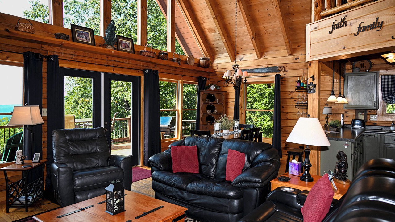 Photo of Livingroom in Bostic