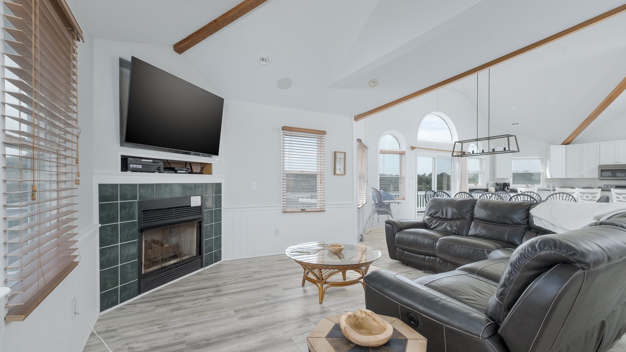 Photo of Livingroom in Pine Island