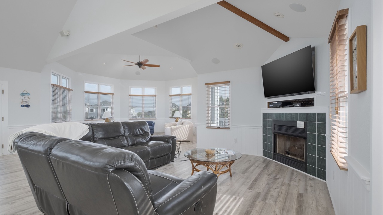 Photo of Livingroom in Pine Island